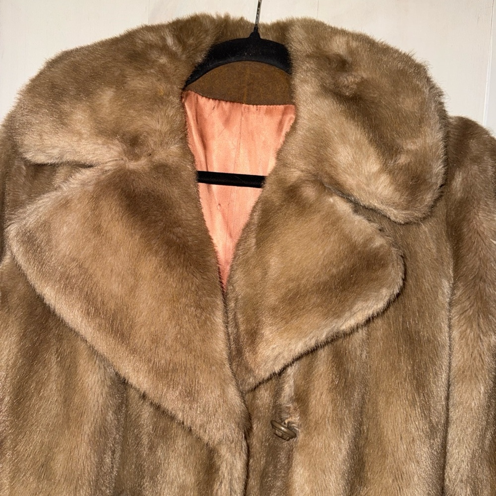 Grandella Sportowne Long Fur Coat - Picture 2 of 10